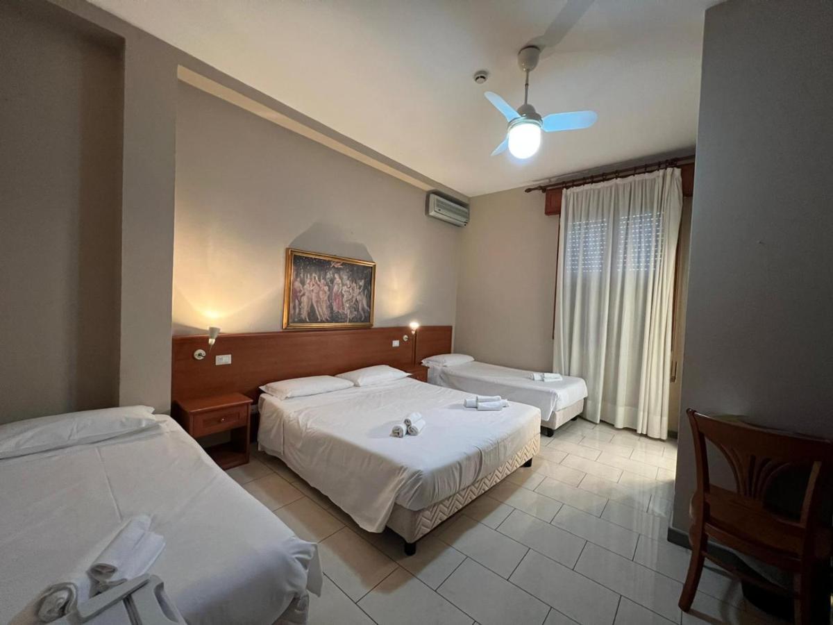 Hotel Adriatico Borgo Fosso Ghiaia Exterior photo