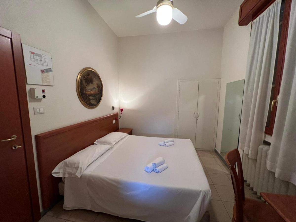 Hotel Adriatico Borgo Fosso Ghiaia Exterior photo