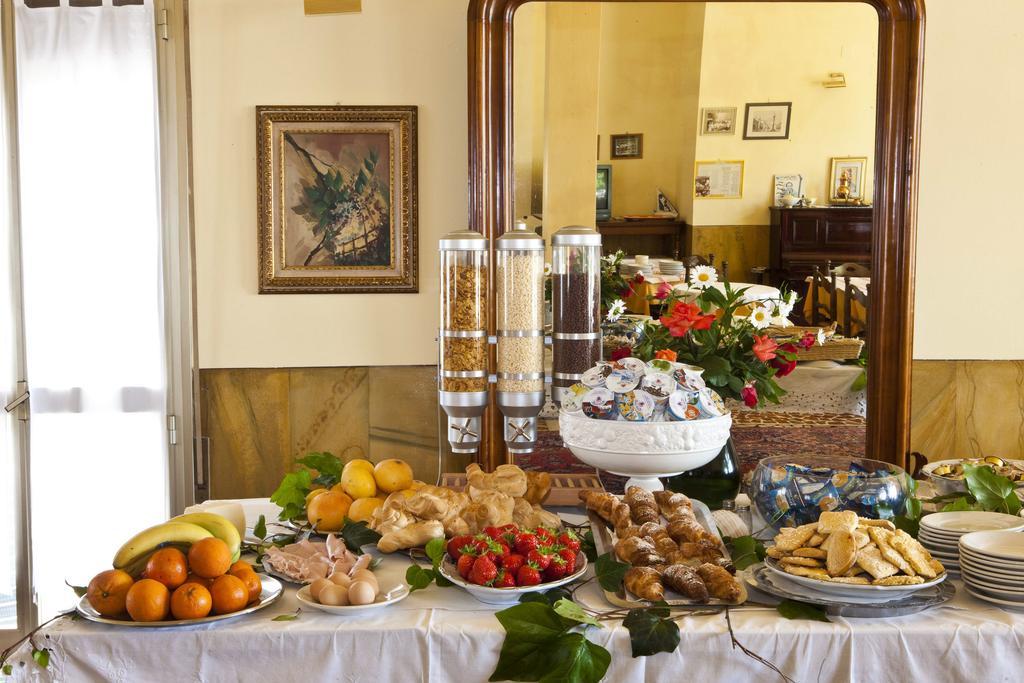 Hotel Adriatico Borgo Fosso Ghiaia Exterior photo